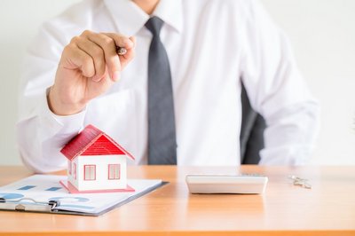 Stockfoto Immobilienmakler (Dateiliste: Alternativer Text)